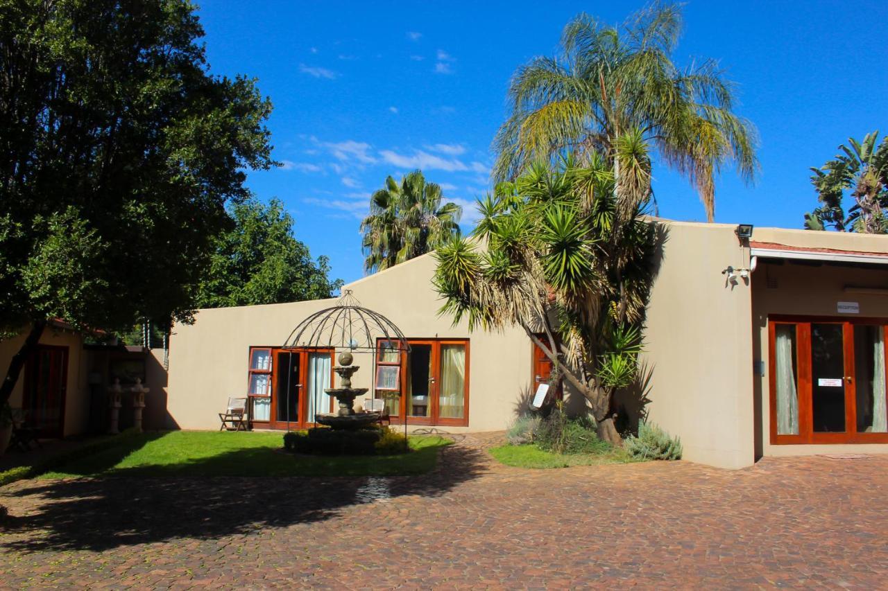 Echo Garden Guesthouse Rustenburg Exteriér fotografie