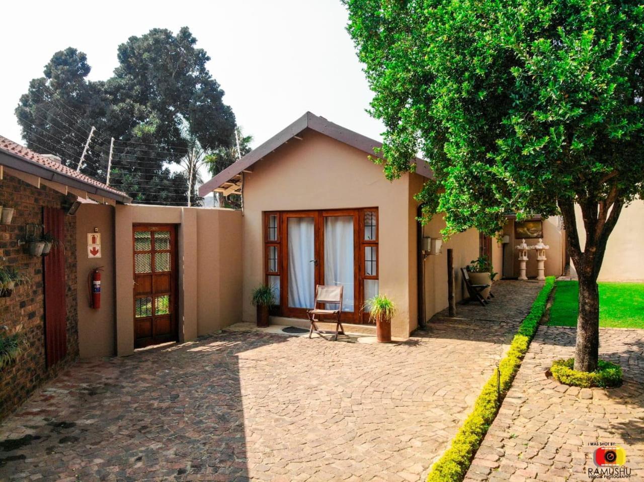 Echo Garden Guesthouse Rustenburg Exteriér fotografie
